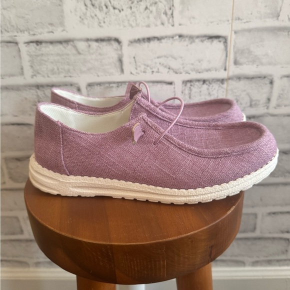 Women’s purple with white slip on sneaker loafers lightweight Size 7 - Picture 4 of 5